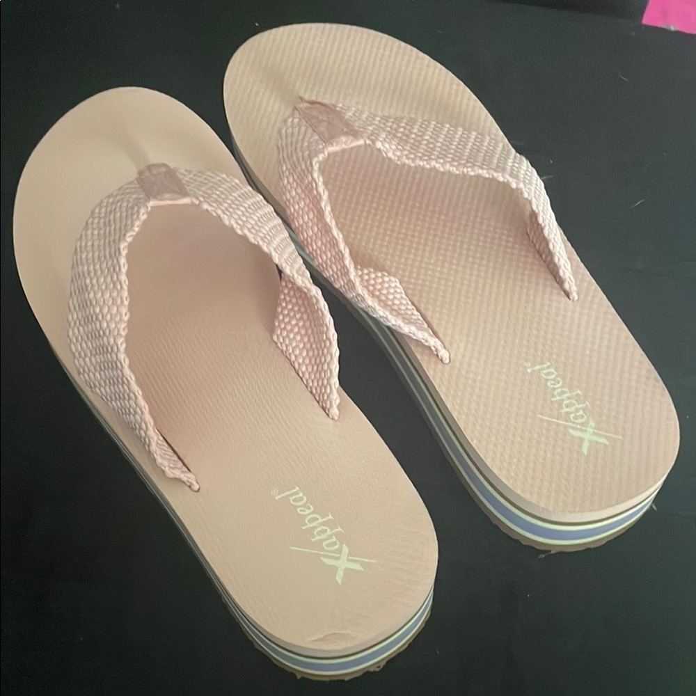 Havaianas Women's Light Pink Sandals